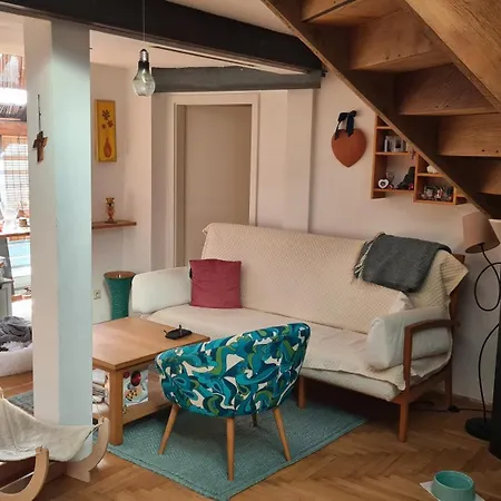 Apartamento Spacious 4-bedroom Loft