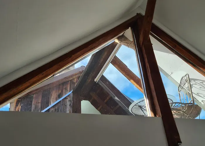 Spacious 4-bedroom Loft Apartamento *